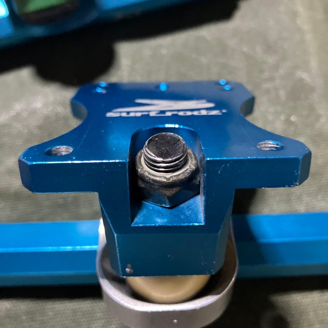 surf rodz TKP 159 リップタイドブッシュ、ビス、ライザーパッド付