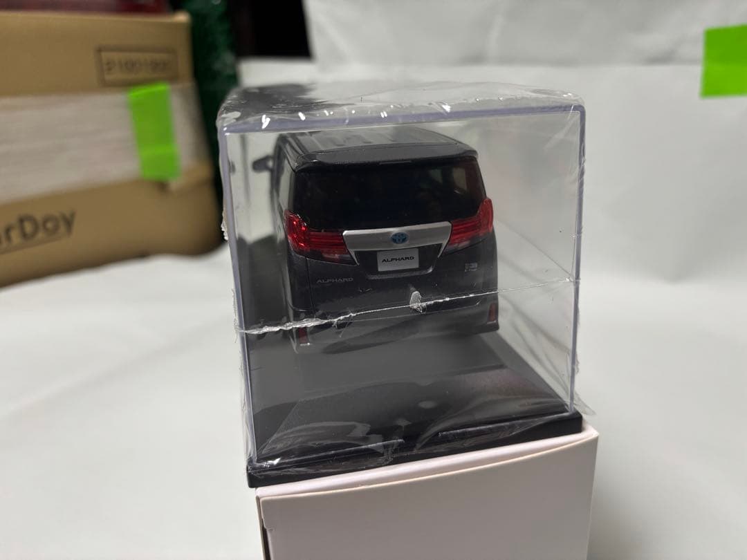 【最終価格】旧型アルファード前期&エスクワイア後期 ミニカー 3台セット
