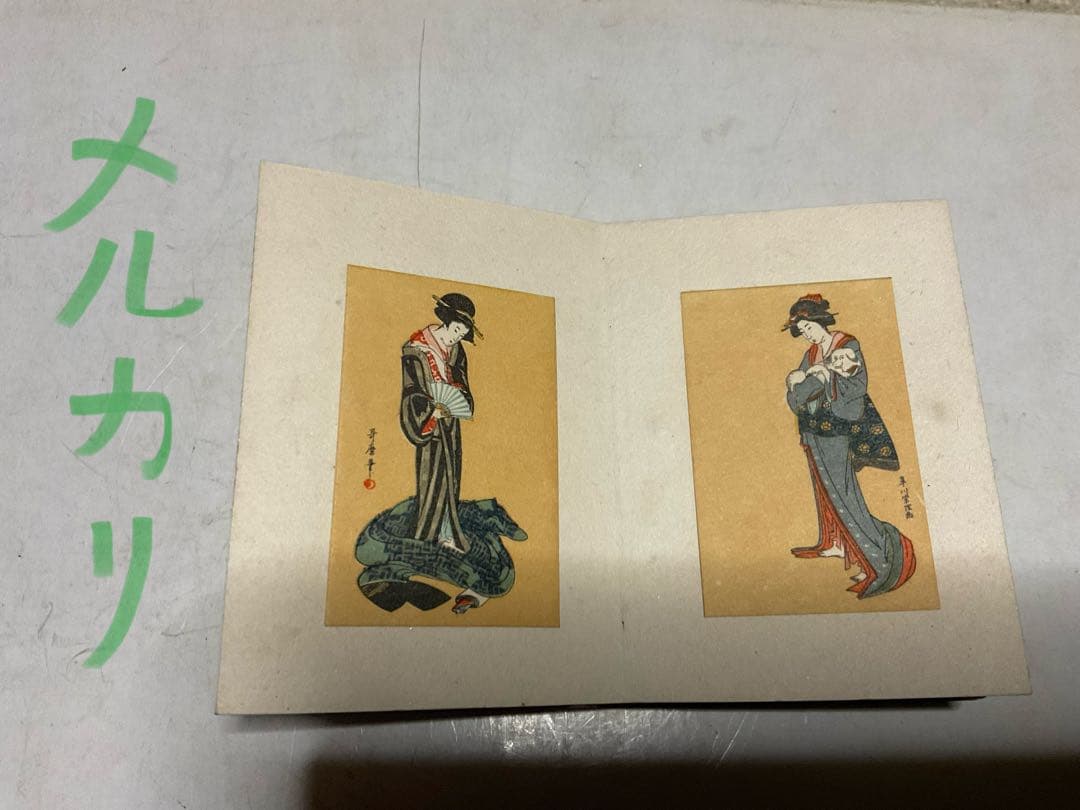 ミニ・浮世絵。8cm程の豆本。【箱付き　27枚の浮世絵　歌麿他】。