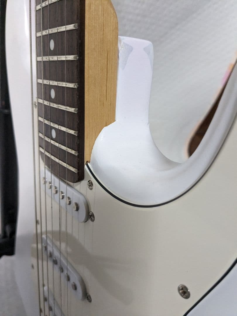 バスカーズ、エレキギター、ホワイト