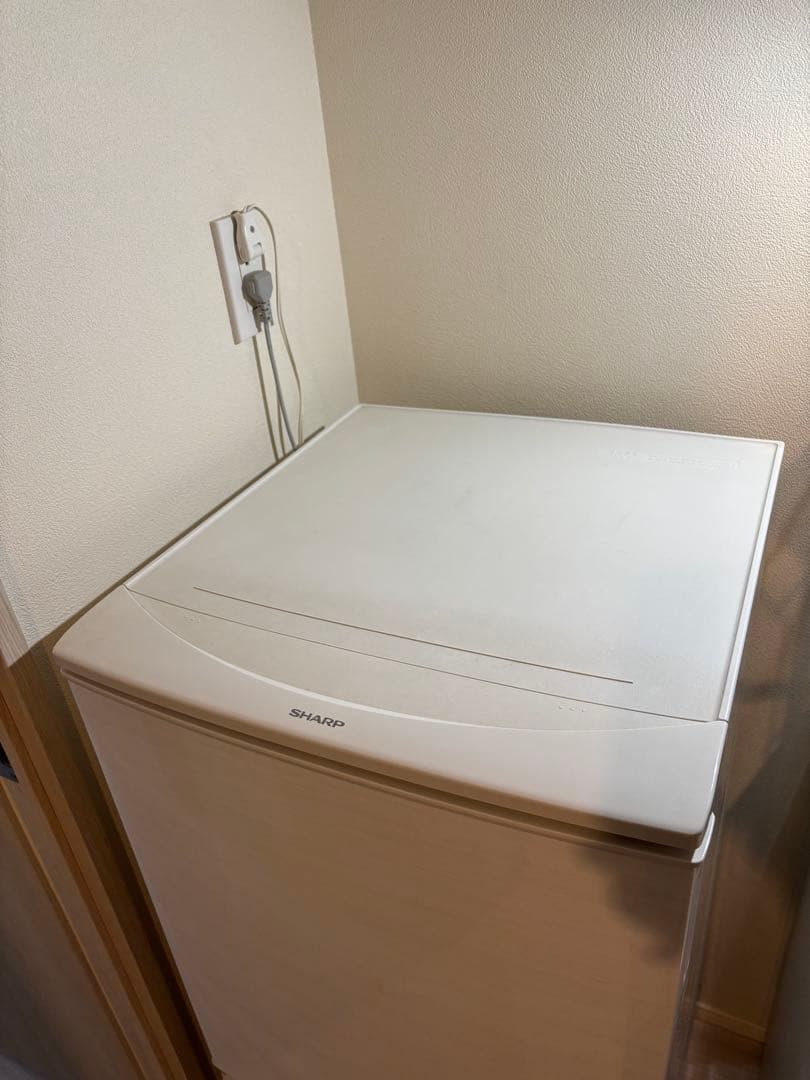 シャープ 冷蔵庫 SJ-D14C-W 137L 2ドア 右・左開き付け替えタイプ