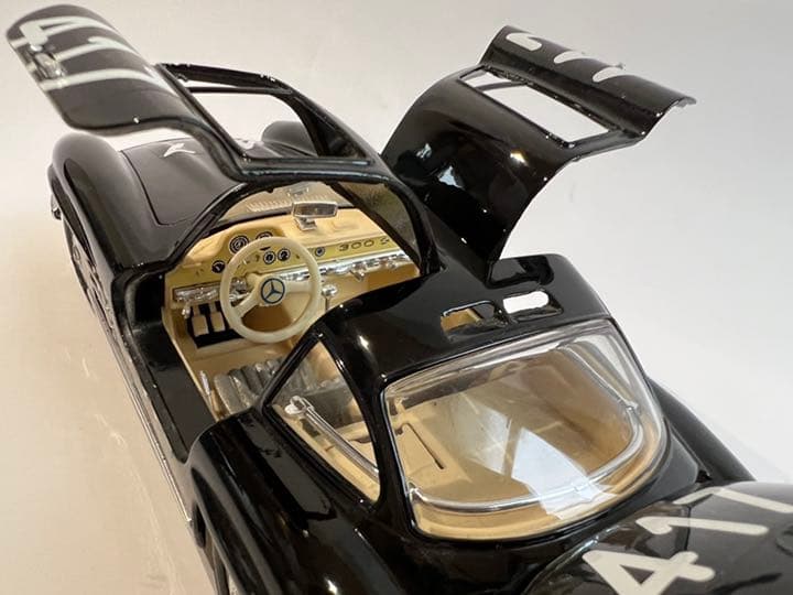 激レア　メルセデスベンツ　300SL モデルカー