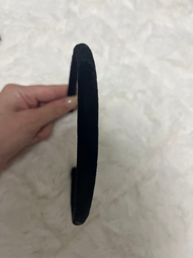 Alexandre de Paris ベロア　ブラック　カチューシャ