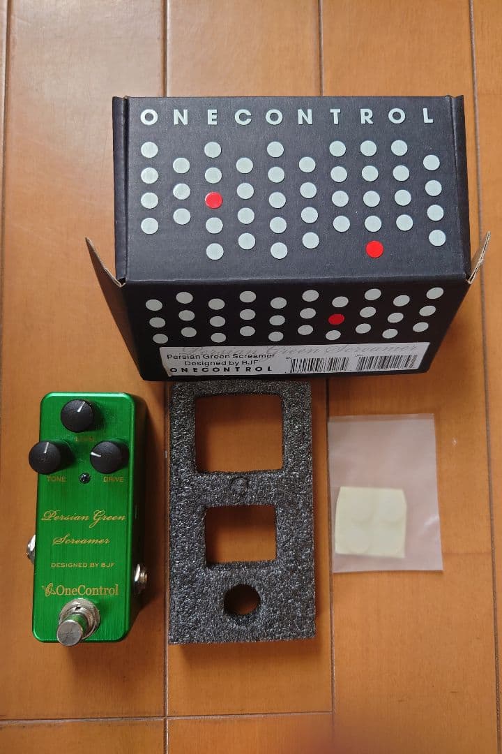 One Control Persian Green Screamer箱あり