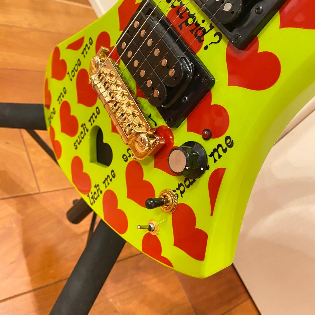 極美品☆BURNY Fernandes hideグリーンハートJr. ミニギター - メルカリ