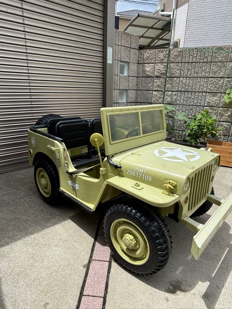 【大阪府引取限定】子ども用 電動乗用玩具 ミリタリー風トラック