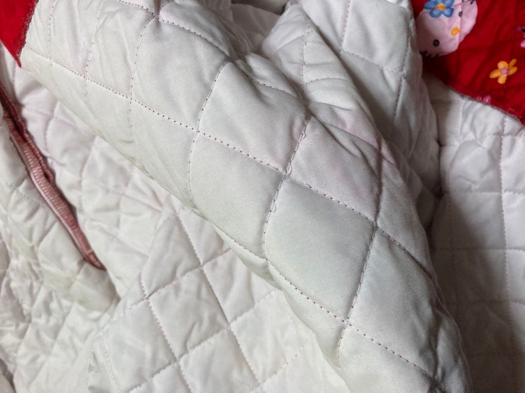 ハローキティ キルティング 羽織り 部屋着 着る 布団 ルームウェア サンリオ