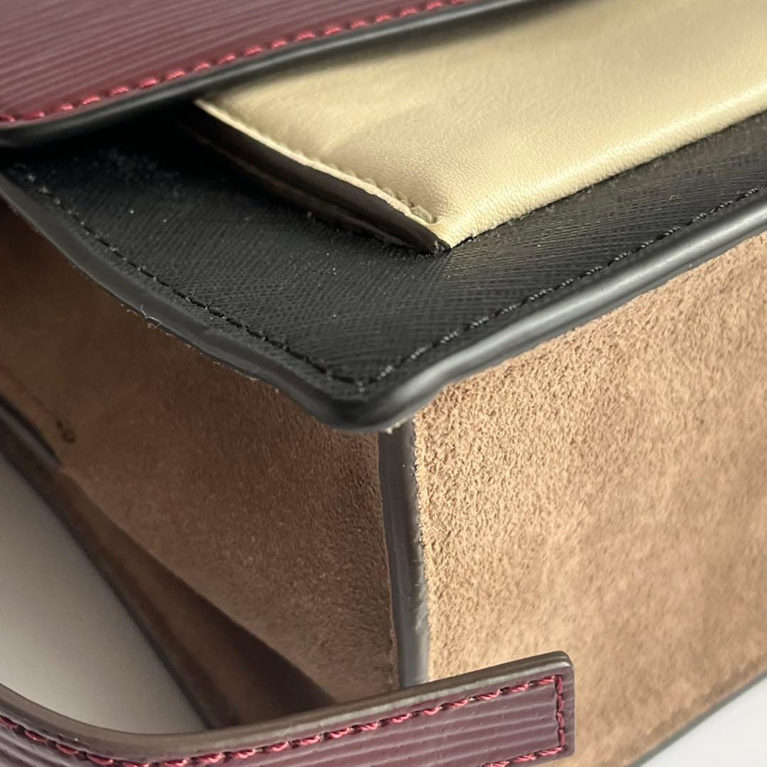 ✨未使用保管✨　Tory Burch ショルダーバッグ　レザー　パテント