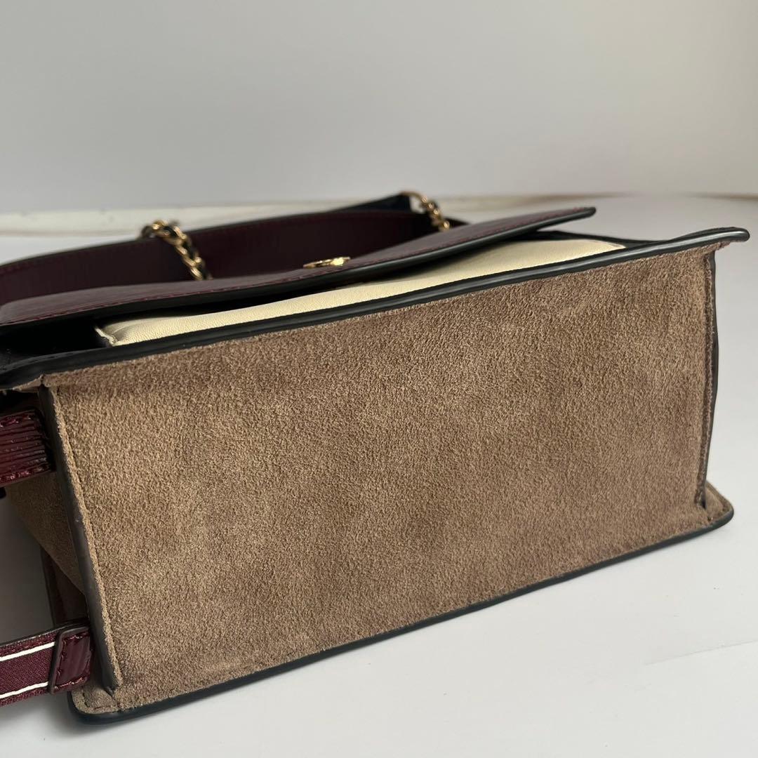 ✨未使用保管✨　Tory Burch ショルダーバッグ　レザー　パテント