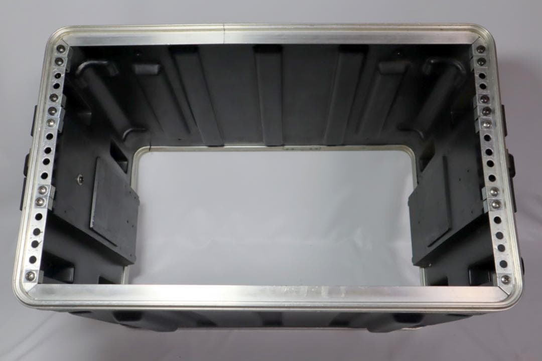 SKB エスケービー 6Uラックケース 大型ハンドル付き 樹脂製 PA機材