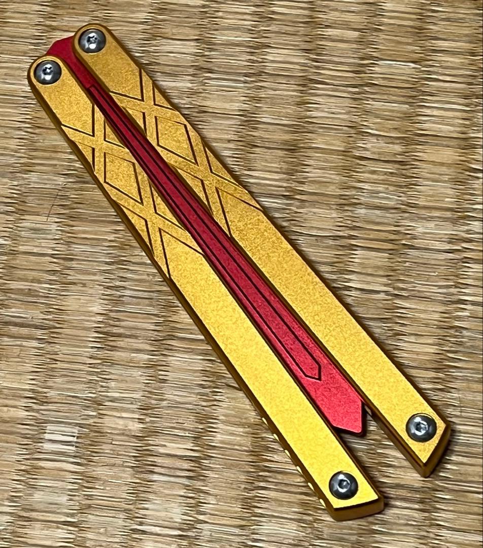 バタフライナイフトレーナー swordfish clone