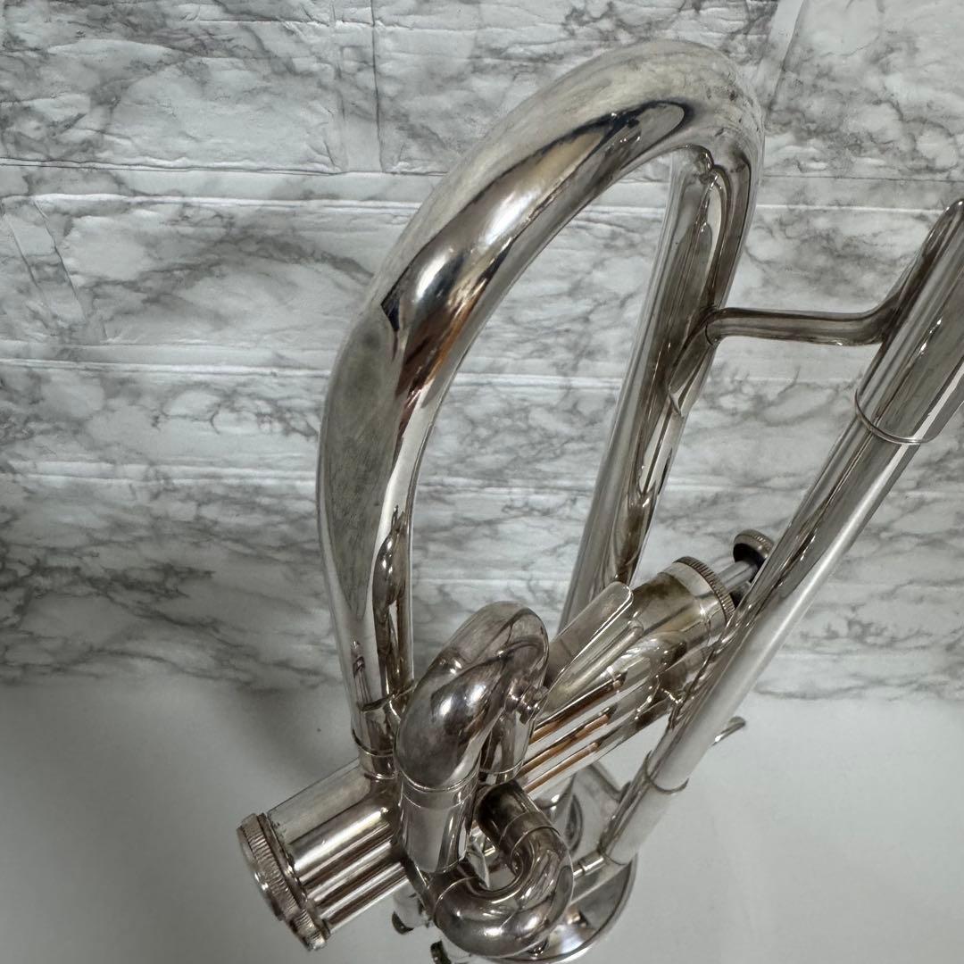 Bach バック　トランペット　TR-300 マウスピースミュート付き　管内洗浄