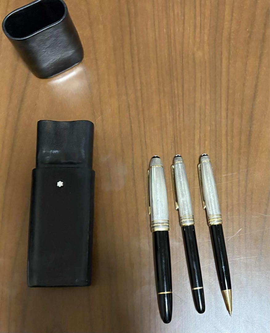 ブ*ス様 黒いボールペンセット