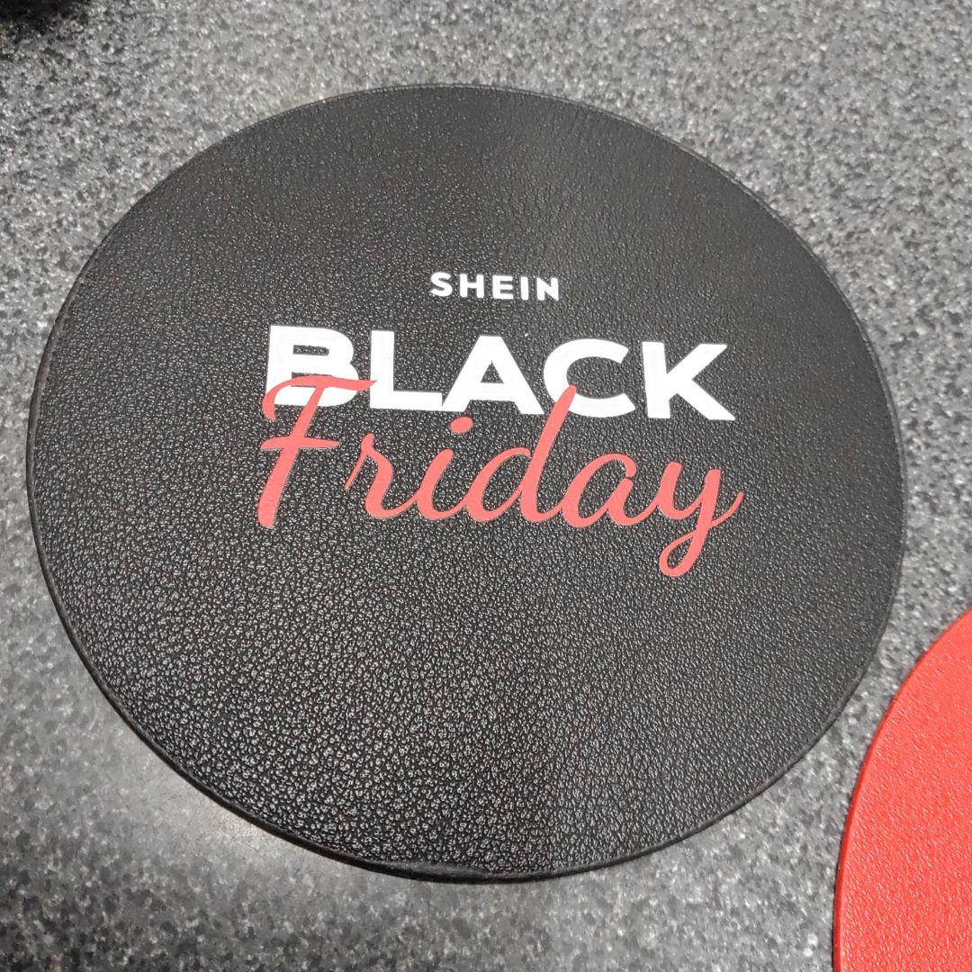 SHEIN　ブラックフライデー　コースター　2枚