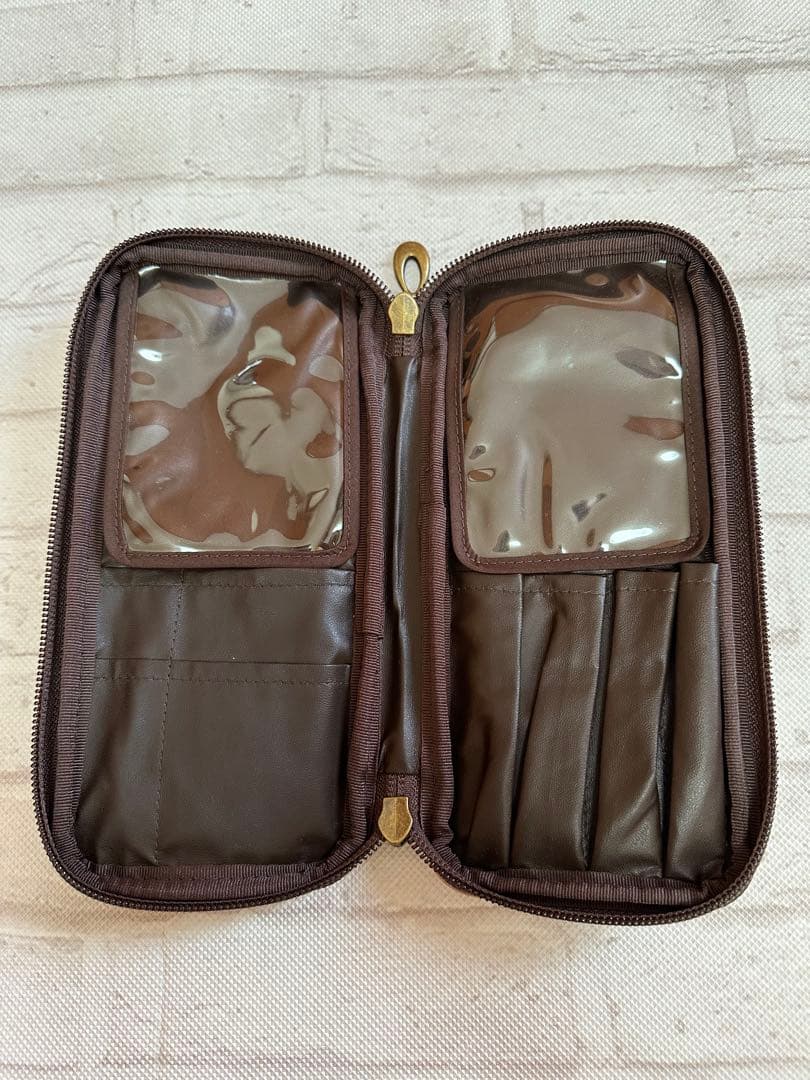 ☆新品未使用☆ 白鳳堂　メイクブラシセット　ポーチ　ブラシ４本