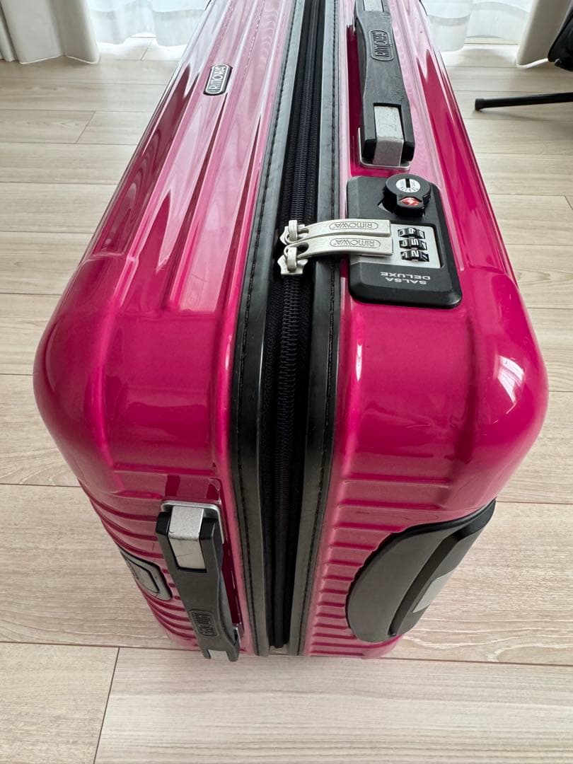リモワ サルサデラックス 4輪 機内持ち込み ルビーレッド(ハワイ限定色)