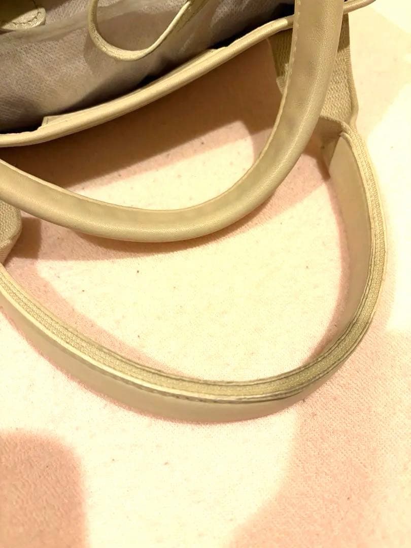 BALENCIAGA ネイビーカバスS クリームホワイト　バレンシアガ バッグ