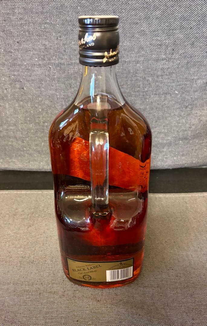 ジョニーウォーカー ブラックラベル 2リットル特大ボトル 未開封