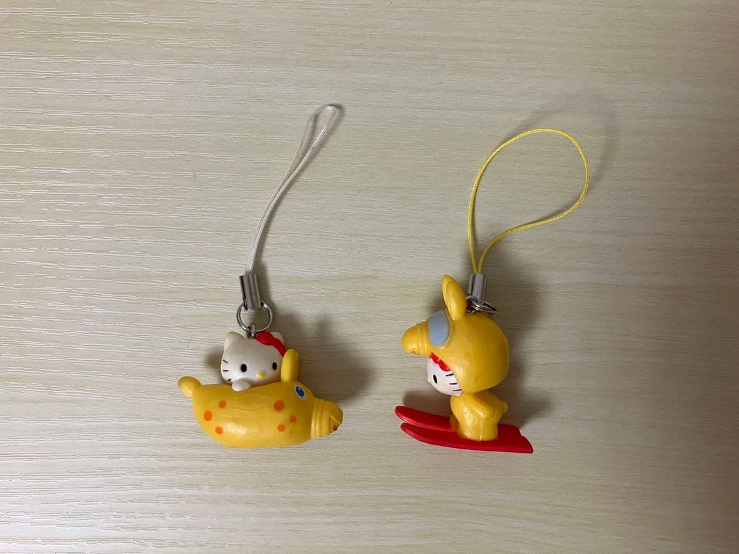 サンリオ　ハローキティ　コレクターズマスコット15個＋リプトンマスコット2個