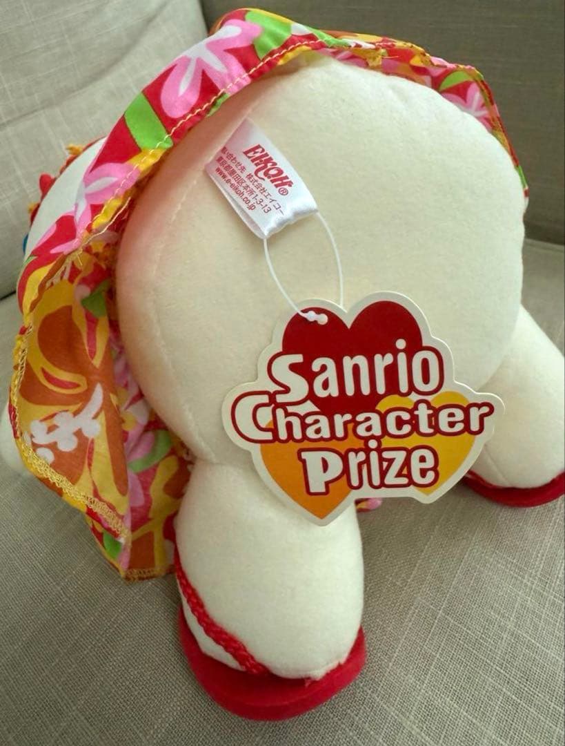 ハローキティ アロハ ビーチ日焼け姿 ぬいぐるみ　新品タグ付き 2004年