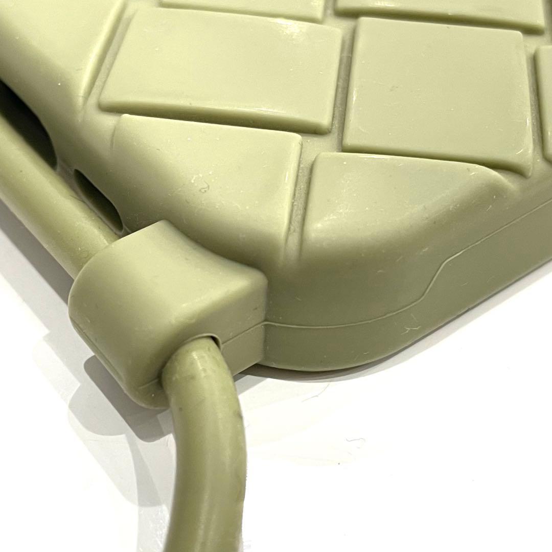 Y2505-144【美品】ボッテガヴェネタ スマホショルダー ライトグリーン