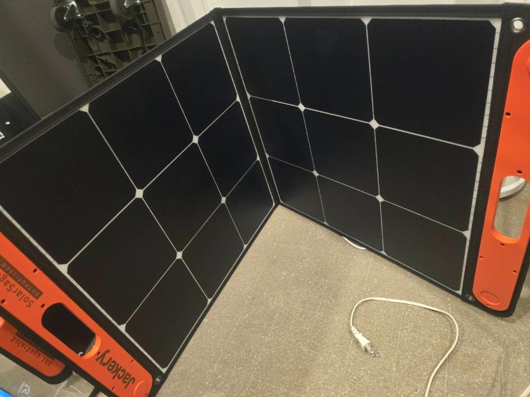 【美品】Jackery solarsaga100 ソーラーパネル JS-100C Jackery SolarSaga 100 【JS-100C】 — PLOW(プラウ)公式ストア