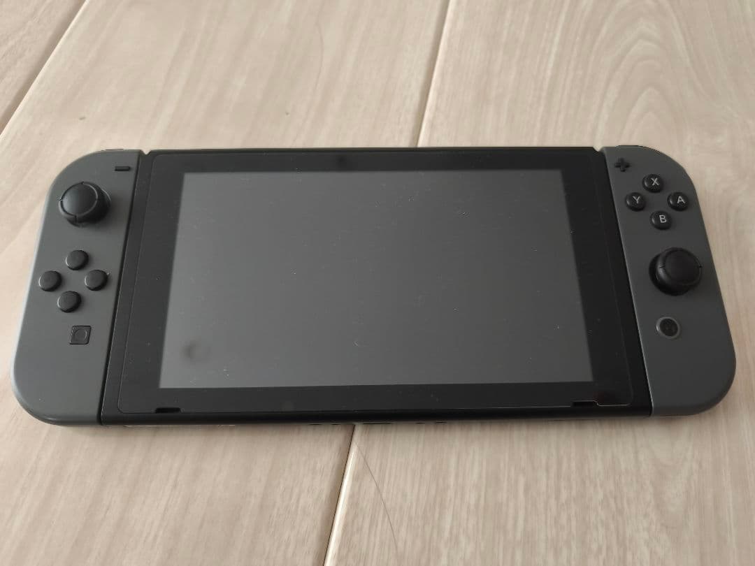 yyy☻さま専用【美品】【箱有り】液晶フィルム付きNintendo Switch