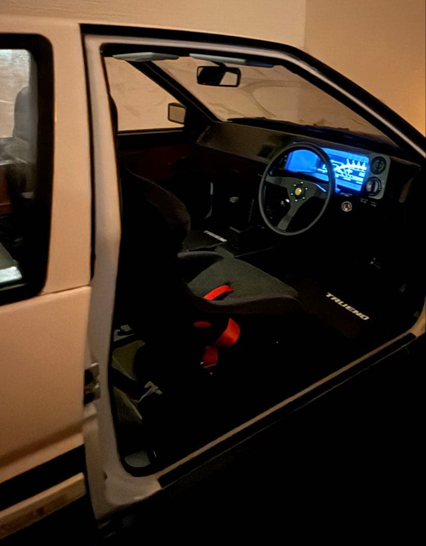 ディアゴスティーニ1/8 頭文字DのAE86ハチロクカスタム完成品