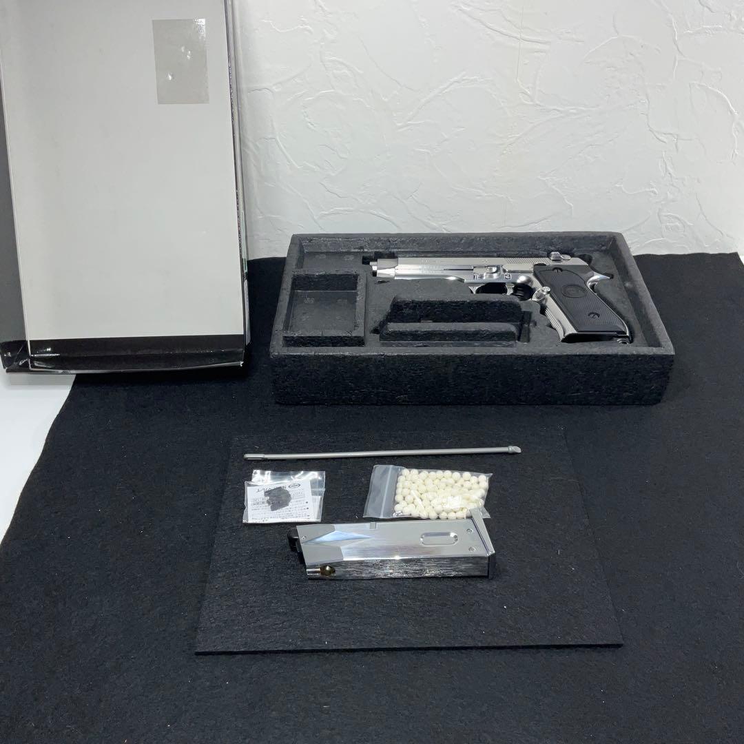 東京マルイ　M92F クロームステンレスモデル