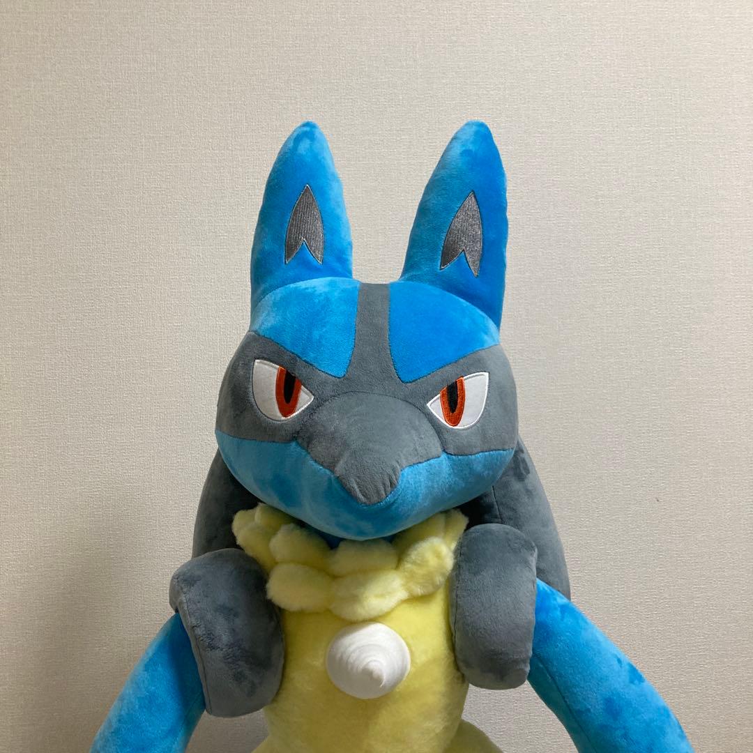 ルカリオ 等身大ぬいぐるみ