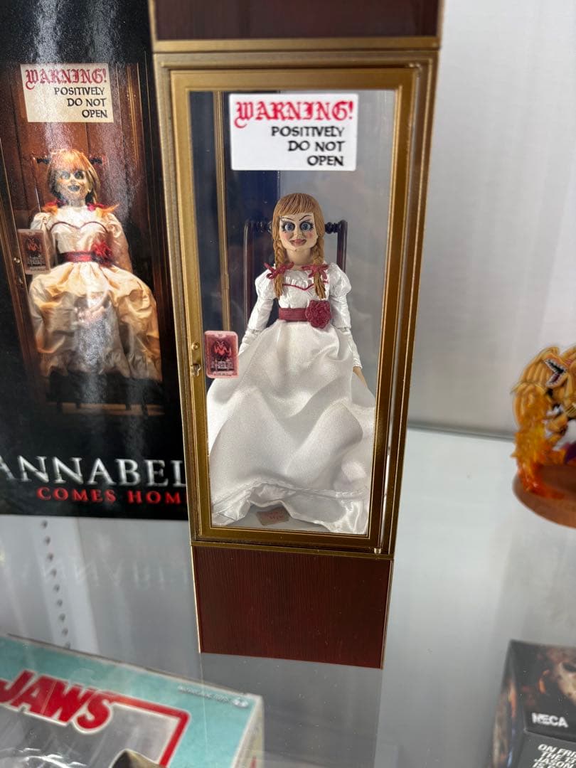 ネカ　アナベル　死霊館　豆魚雷