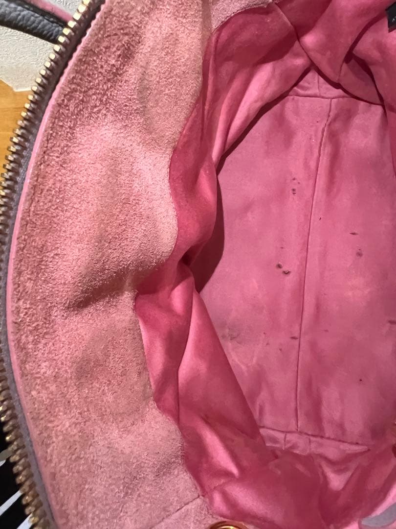 MIU MIU グレー レザー ハンドバッグ