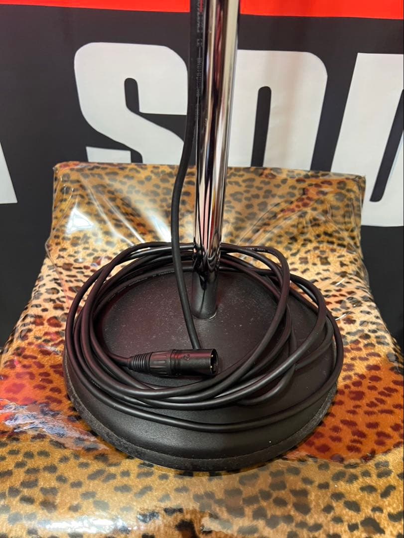 SHUREスタンド付きガイコツマイク 55SH