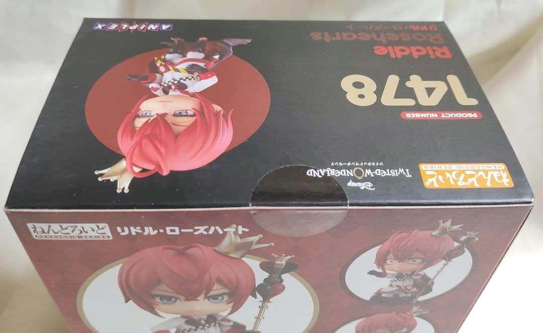 未開封】 リドル・ローズハート ねんどろいど 特典缶バッジ付 ツイステ