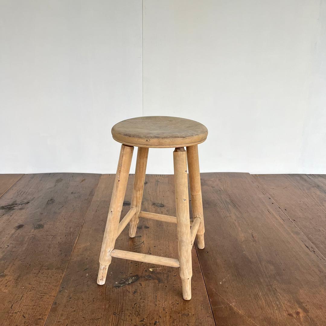 アンティーク スツール 椅子 無垢材 無塗装 シャビー z657