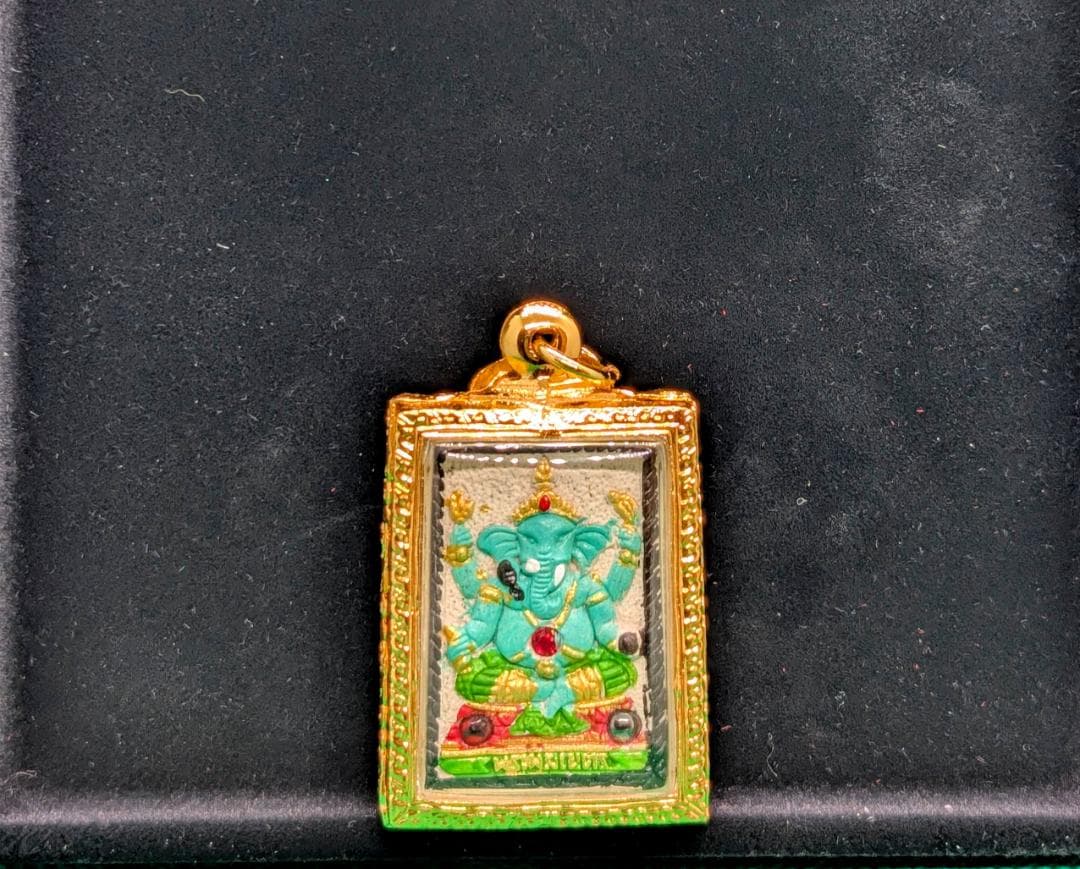 タイお守り プラクルアン ルアン・ポークン ソムデット 2556年 (021