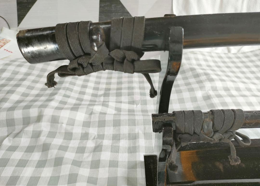 黒い刀の装飾品セット(刀身無し)