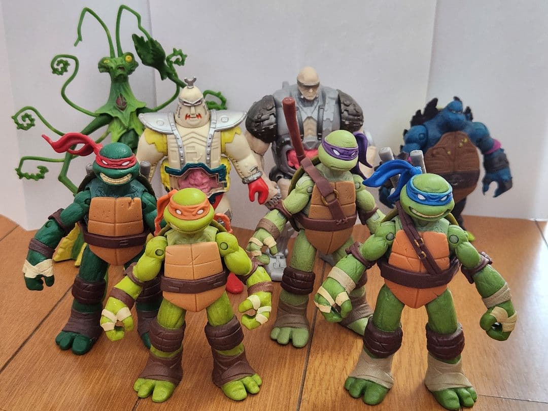 ミュータント・タートルズ アクションフィギュア 8体セット