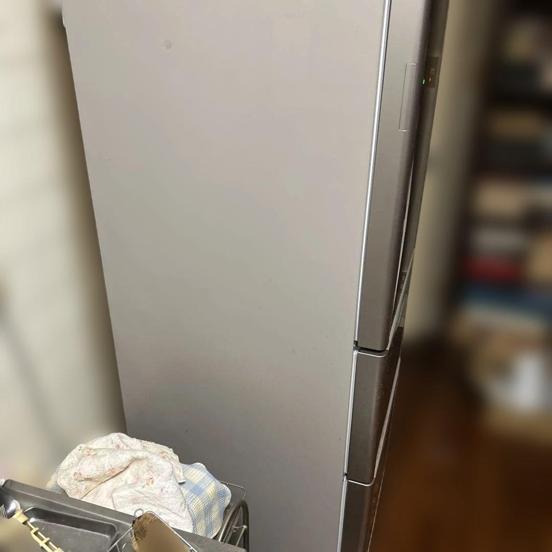 【送料無料】HITACHI 日立 3ドア 冷蔵庫 265L R-S2700GV