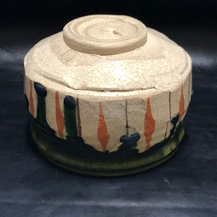 美しい古美術◼️蔵から美しい紋様と見事に流れる釉薬の抹茶茶碗