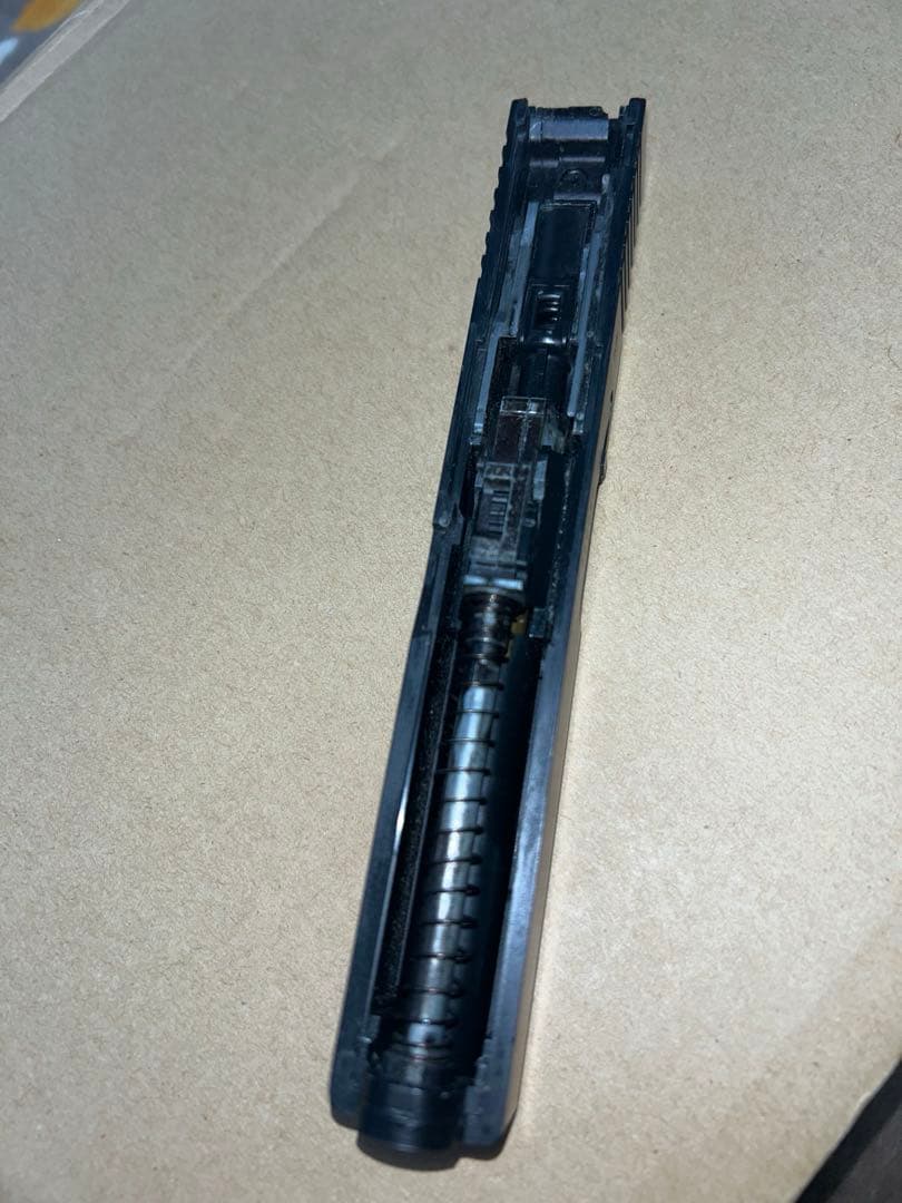 ガスガン　東京マルイ　G17カスタム　フラットダークアース　マガジン3本付き