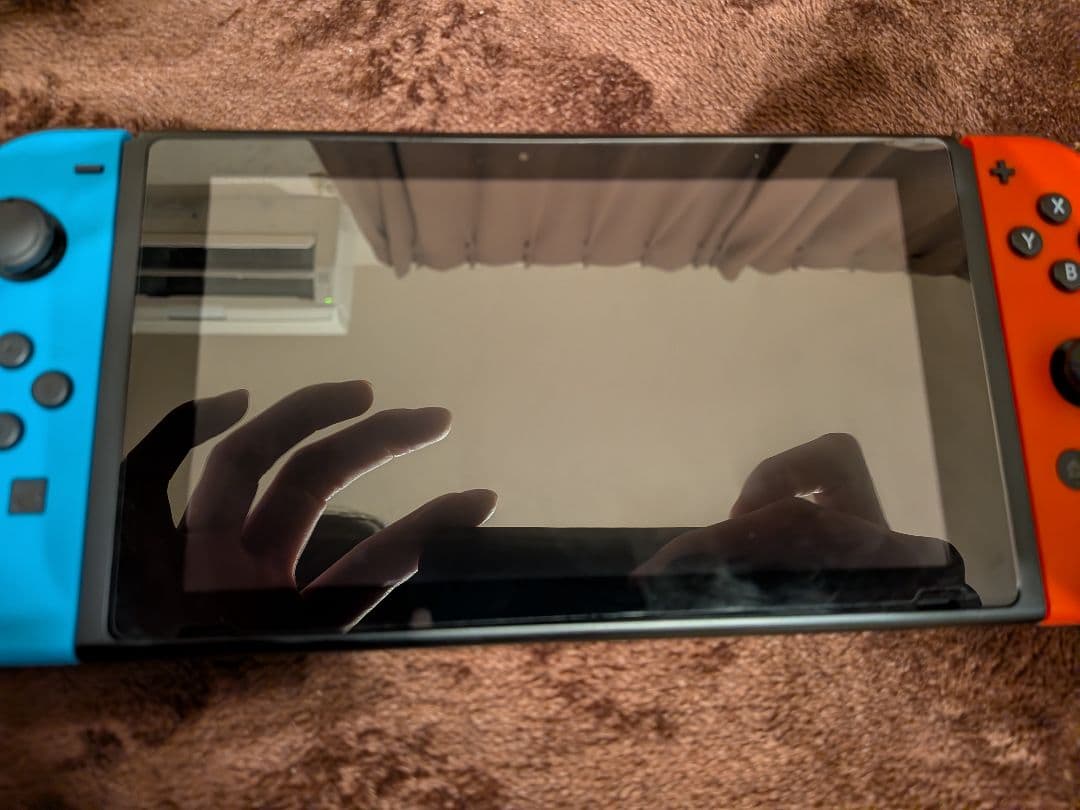 m*a様 Nintendo Switch 本体 赤/青 Joy-Con セット