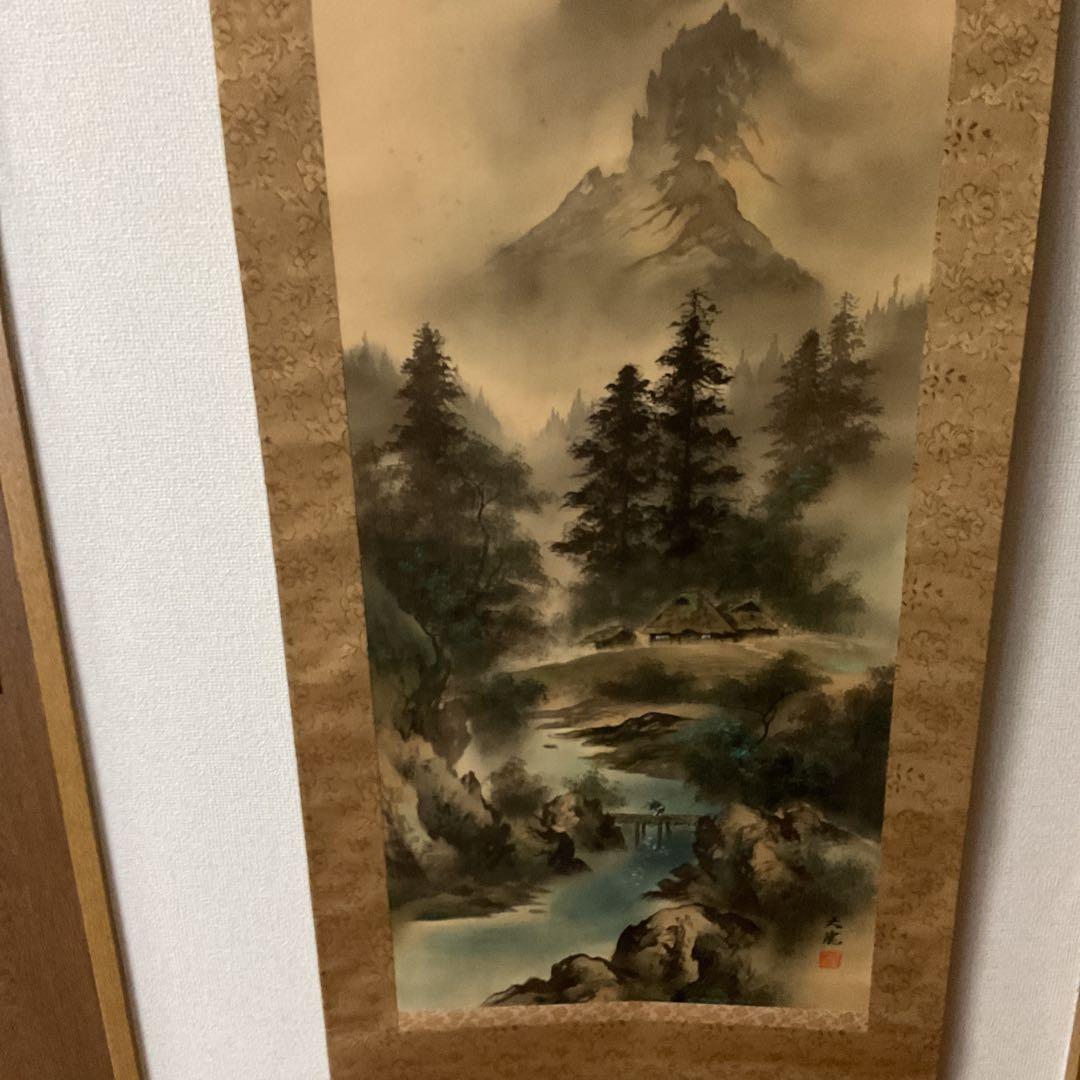 天龍筆 絹本彩色画山水図 桐共箱 タトウ箱付 肉筆画