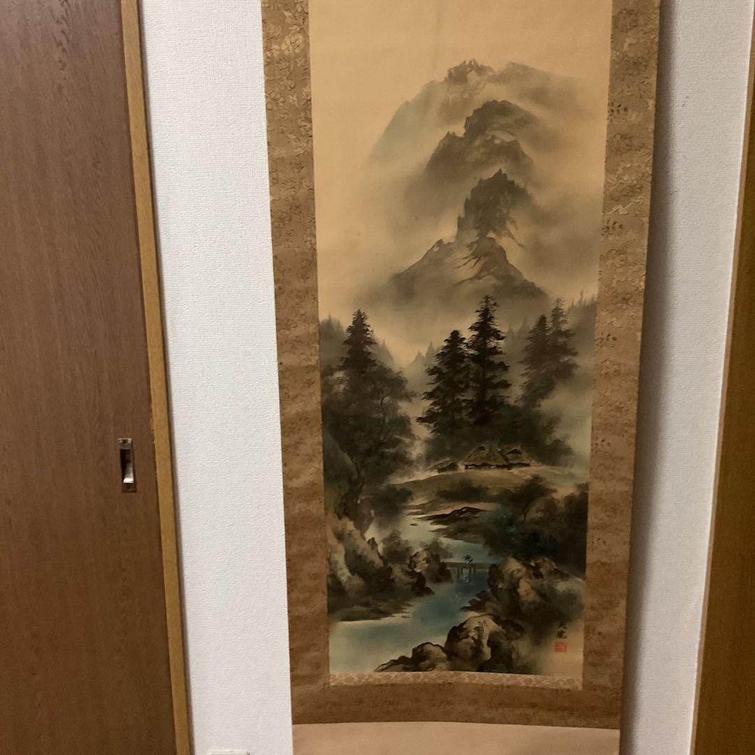天龍筆 絹本彩色画山水図 桐共箱 タトウ箱付 肉筆画