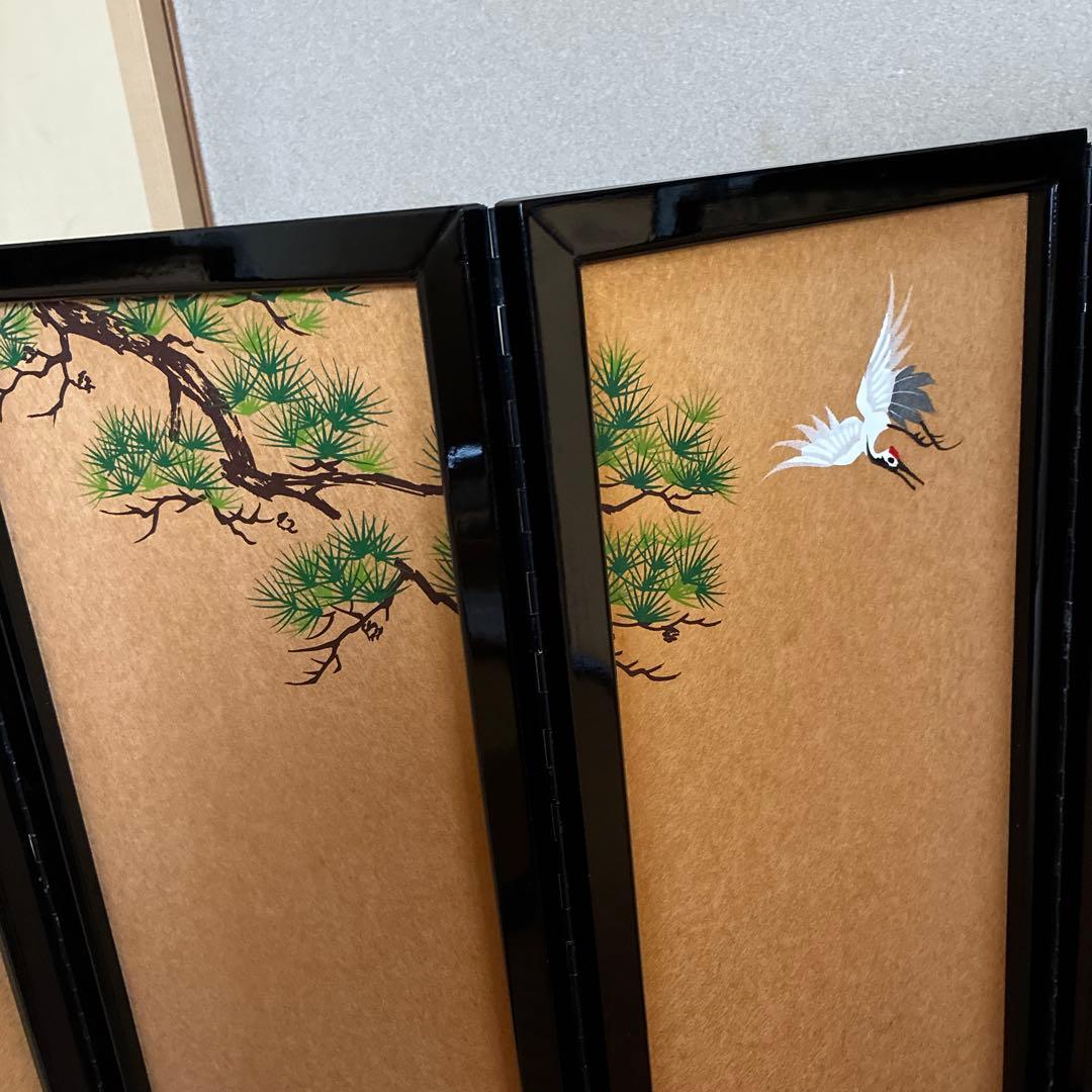 雛人形錦屏風　手書蒔絵　松、鶴