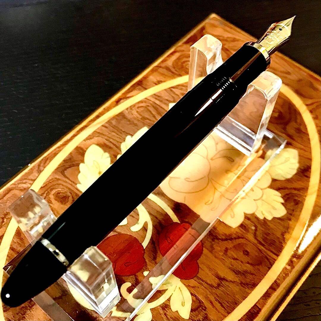 ☆ほぼ新品未使用☆書き味最高☆セーラー 万年筆プロフィット21（H-Ｆ)