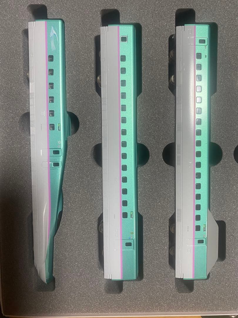 全車純正室内灯付き！　KATO E5系新幹線 はやぶさ 10両セット