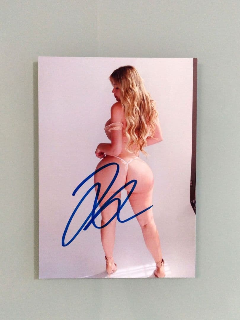 セール中…アナスタシア・クビトコ直筆サイン2Lサイズ写真…