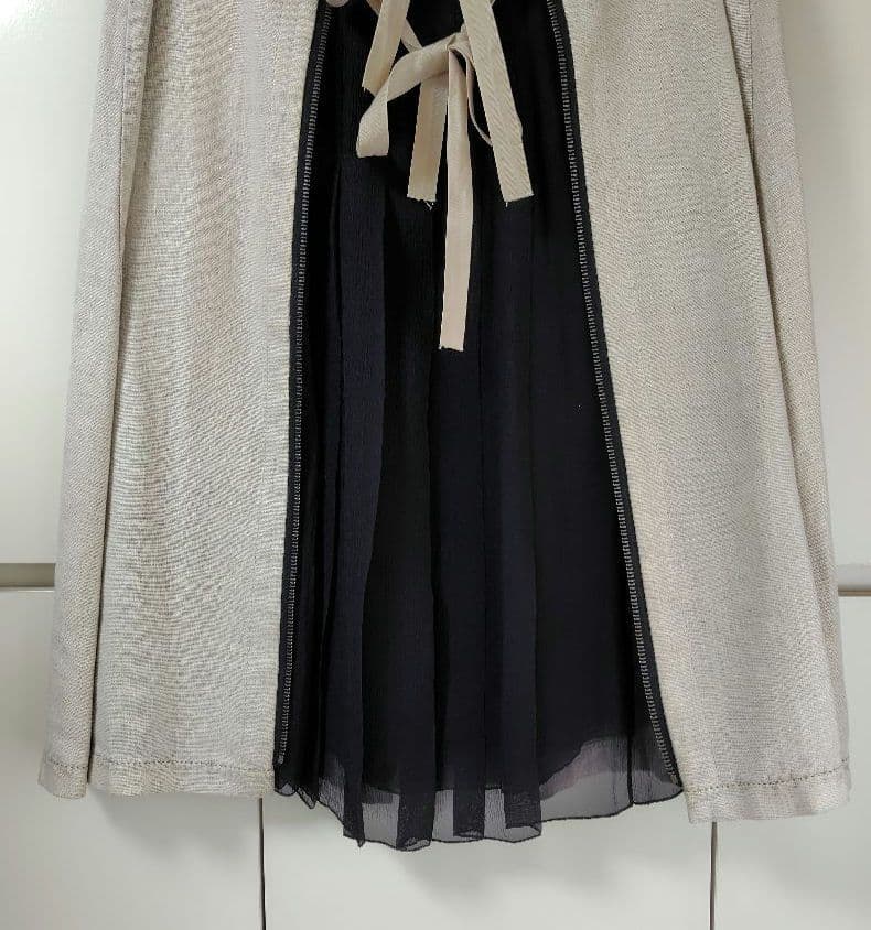 PRADA(プラダ)☆40 L位☆ベージュ☆リネン スカート