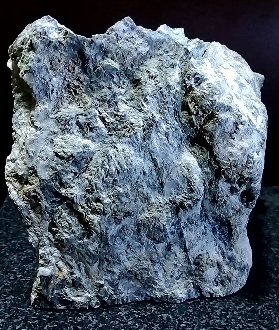 ☆翡翠原石☆糸魚川硬玉【横川・転石・カチ割り27.7kg】